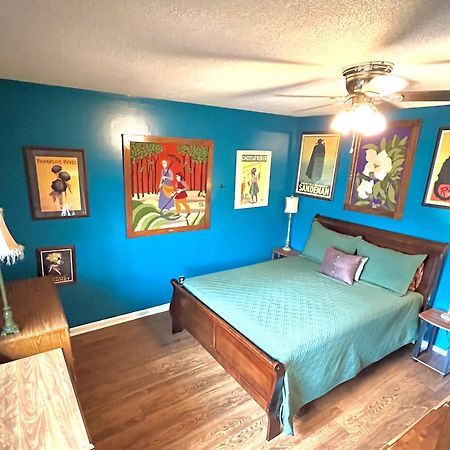 Family Friendly Downtown Home - Private Yard & Grill - Location, Location, Location! Athens Exteriér fotografie