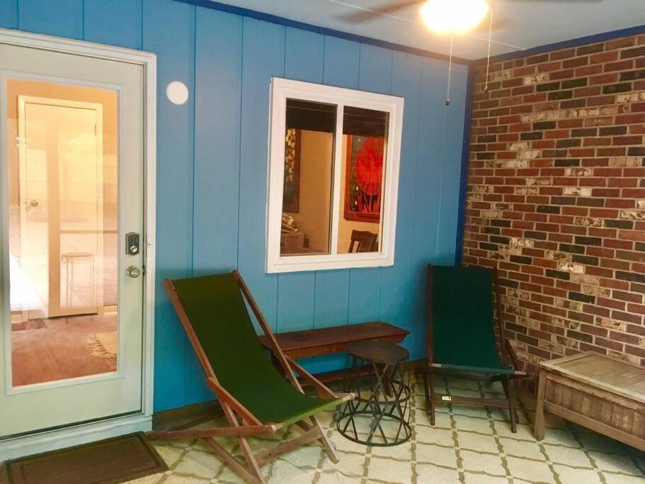 Family Friendly Downtown Home - Private Yard & Grill - Location, Location, Location! Athens Exteriér fotografie
